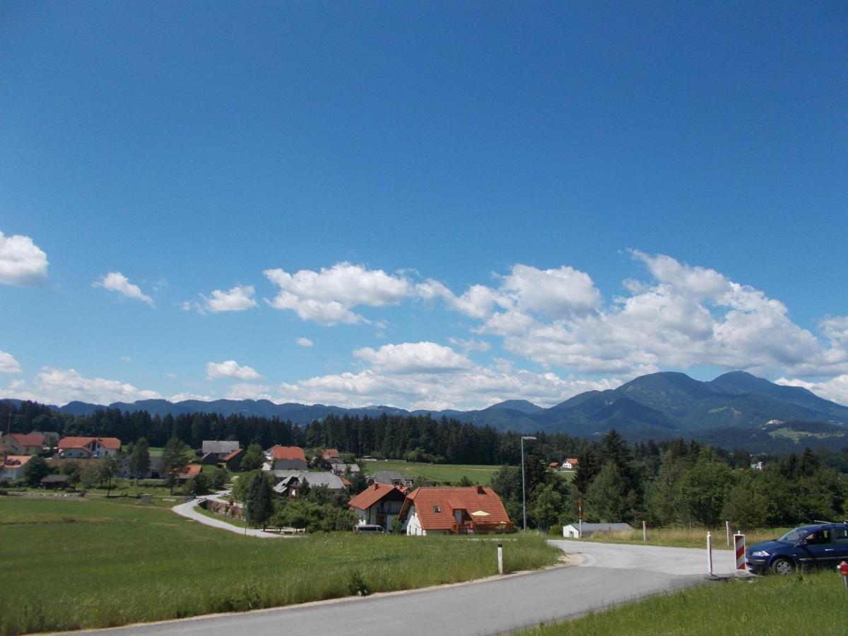 Apartment Rozika Slovenj Gradec Chambre photo
